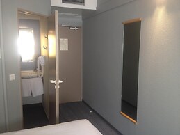 ibis Orange Sud