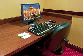 Holiday Inn Chantilly-Dulles Expo Center by IHG