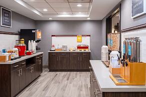 Hampton Inn & Suites Agoura Hills