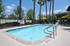 Hampton Inn & Suites Agoura Hills