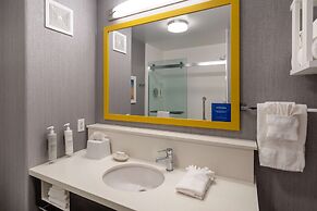 Hampton Inn & Suites Agoura Hills