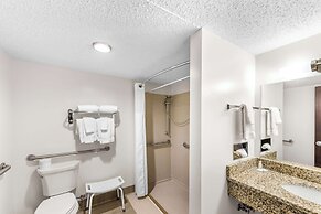 Quality Inn & Suites Columbus