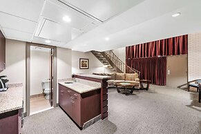 Quality Inn & Suites Columbus