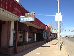 National 9 Inn Sand Canyon