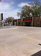 National 9 Inn Sand Canyon