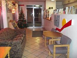 National 9 Inn Sand Canyon