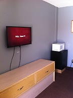 National 9 Inn Sand Canyon