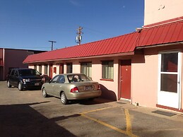 National 9 Inn Sand Canyon