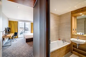Apex City Quay Hotel & Spa
