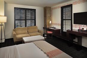 Hotel Valencia Riverwalk