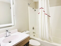 Red Roof Inn Ames