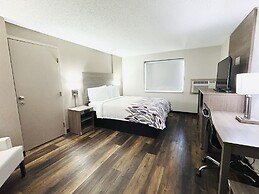 Red Roof Inn Ames