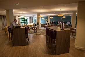 Cedar Court Wakefield
