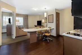 Candlewood Suites West Springfield by IHG