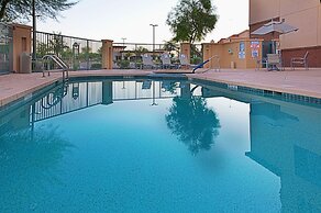 Holiday Inn & Suites Goodyear - West Phoenix Area by IHG