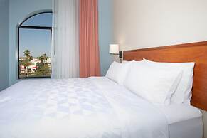 Holiday Inn & Suites Goodyear - West Phoenix Area by IHG