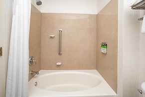 Holiday Inn & Suites Goodyear - West Phoenix Area by IHG