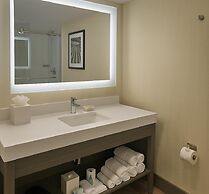 Ramada Plaza Resort & Suites by Wyndham Orlando Intl Drive