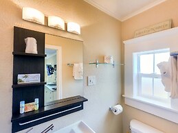 Haley's at The Anna Maria Island Inn