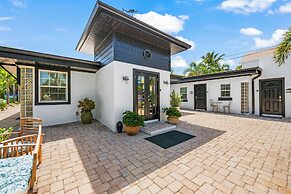 Haley's at The Anna Maria Island Inn