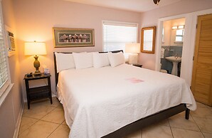 Haley's at The Anna Maria Island Inn