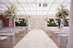 The Sam Houston, Curio Collection by Hilton