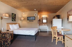 Canadas Best Value Inn & Suites Fernie