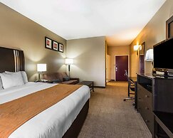 Comfort Suites Bakersfield