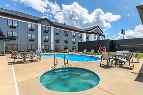 Best Western Prime Inn & Suites
