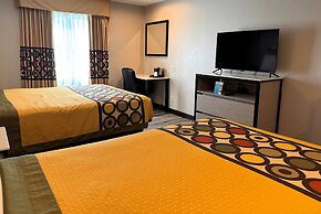 Super 8 by Wyndham Frankfort IN