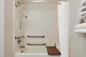 Super 8 by Wyndham Bethany MO