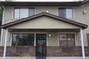 Super 8 by Wyndham Delmont