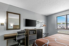 Rodeway Inn Delmont