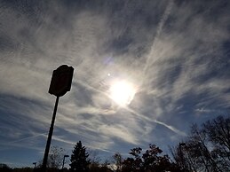 Super 8 by Wyndham Delmont