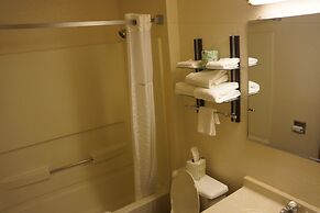 Super 8 by Wyndham Delmont