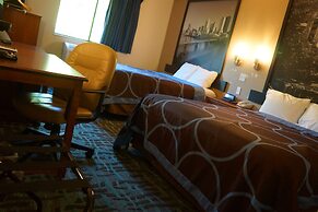 Super 8 by Wyndham Delmont