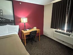 Super 8 by Wyndham West Branch