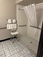 Super 8 by Wyndham West Branch