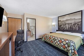 Super 8 by Wyndham Valentine NE