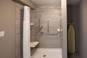 Quality Inn & Suites Hammond Near I-8090