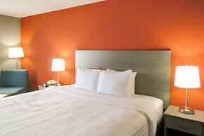 Quality Inn & Suites Hammond Near I-8090