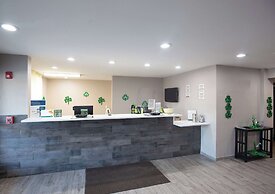 Quality Inn & Suites Hammond Near I-8090