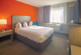 Quality Inn & Suites Hammond Near I-8090