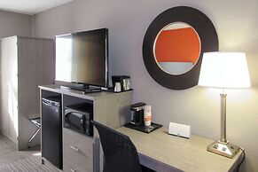 Quality Inn & Suites Hammond Near I-8090