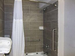 Quality Inn & Suites Hammond Near I-8090