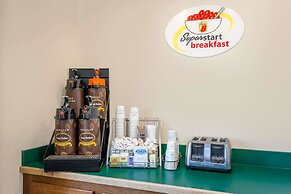 Super 8 by Wyndham Oneonta/Cooperstown