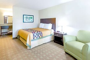 Super 8 by Wyndham White River Junction