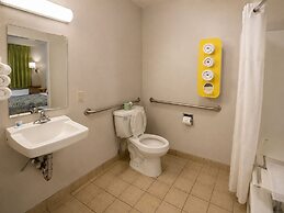 Motel 6 Morehead, KY