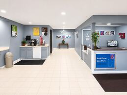 Motel 6 Morehead, KY