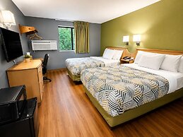 Motel 6 Morehead, KY
